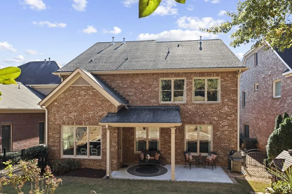494 Glenmanor Court, Sandy Springs, Georgia 30328, 4 Bedrooms Bedrooms, ,3 BathroomsBathrooms,Residential,Sold,494 Glenmanor Court,6969089