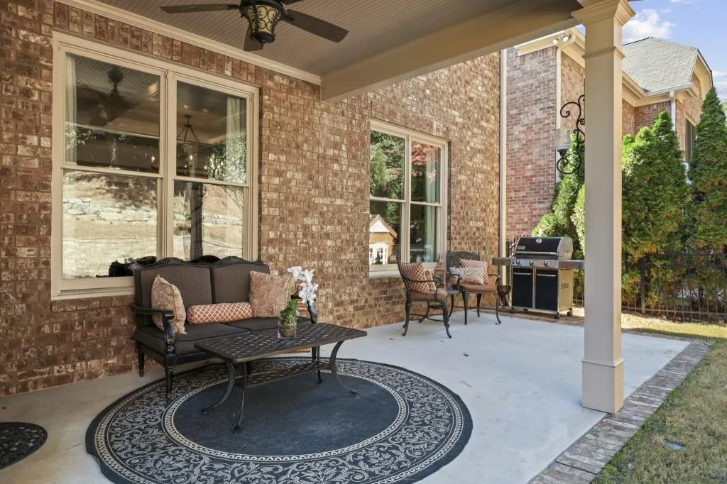 494 Glenmanor Court, Sandy Springs, Georgia 30328, 4 Bedrooms Bedrooms, ,3 BathroomsBathrooms,Residential,Sold,494 Glenmanor Court,6969089