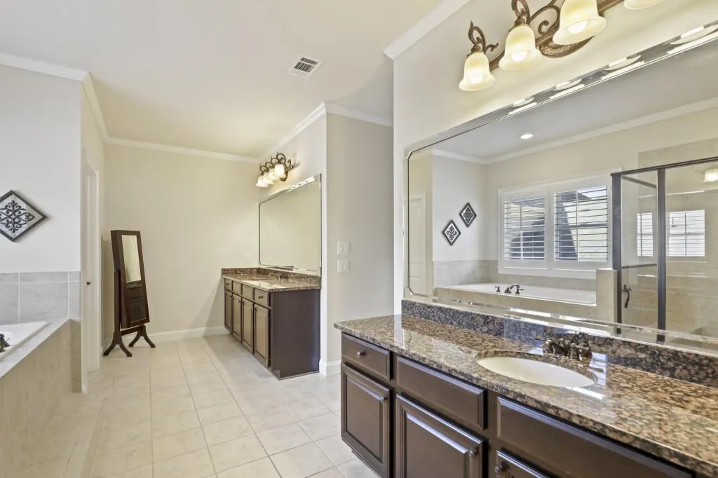 494 Glenmanor Court, Sandy Springs, Georgia 30328, 4 Bedrooms Bedrooms, ,3 BathroomsBathrooms,Residential,Sold,494 Glenmanor Court,6969089