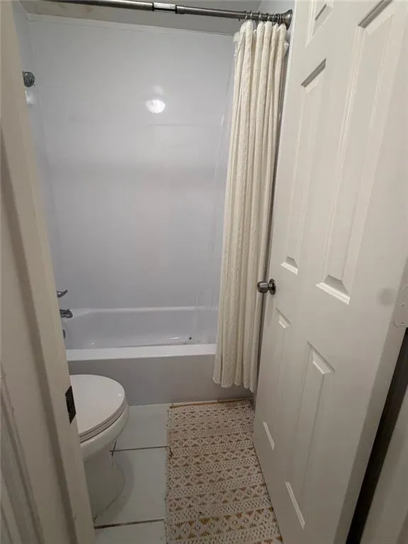 103 Granville Court, Atlanta, Georgia 30328, 1 Bedroom Bedrooms, ,1 BathroomBathrooms,Residential,For Sale,103 Granville Court,7695628