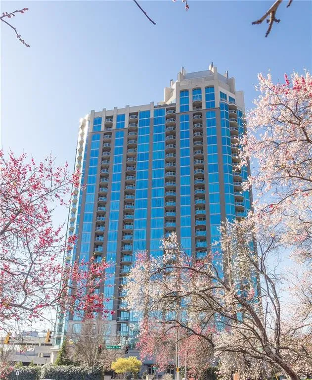 2795 Peachtree Road Ne Unit 1506, Atlanta, Georgia 30305, 3 Bedrooms Bedrooms, ,3 BathroomsBathrooms,Residential,Sold,2795 Peachtree Road Ne Unit 1506,5820239