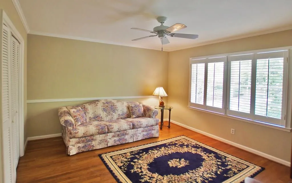 440 Heritage Way, Sandy Springs, Georgia 30328, 4 Bedrooms Bedrooms, ,3 BathroomsBathrooms,Residential,Sold,440 Heritage Way,6061885
