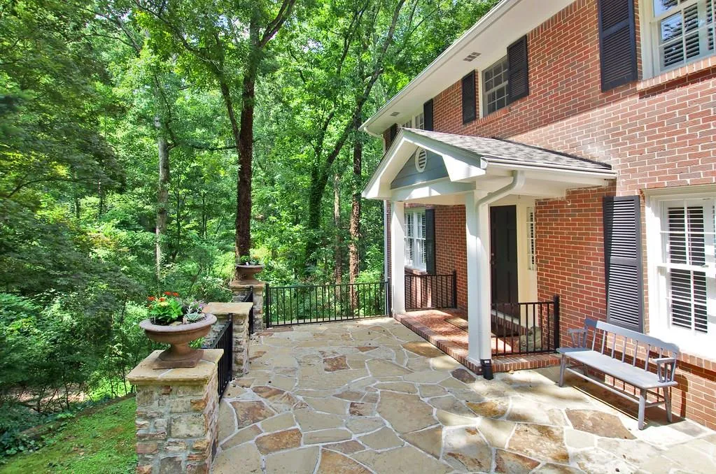440 Heritage Way, Sandy Springs, Georgia 30328, 4 Bedrooms Bedrooms, ,3 BathroomsBathrooms,Residential,Sold,440 Heritage Way,6061885