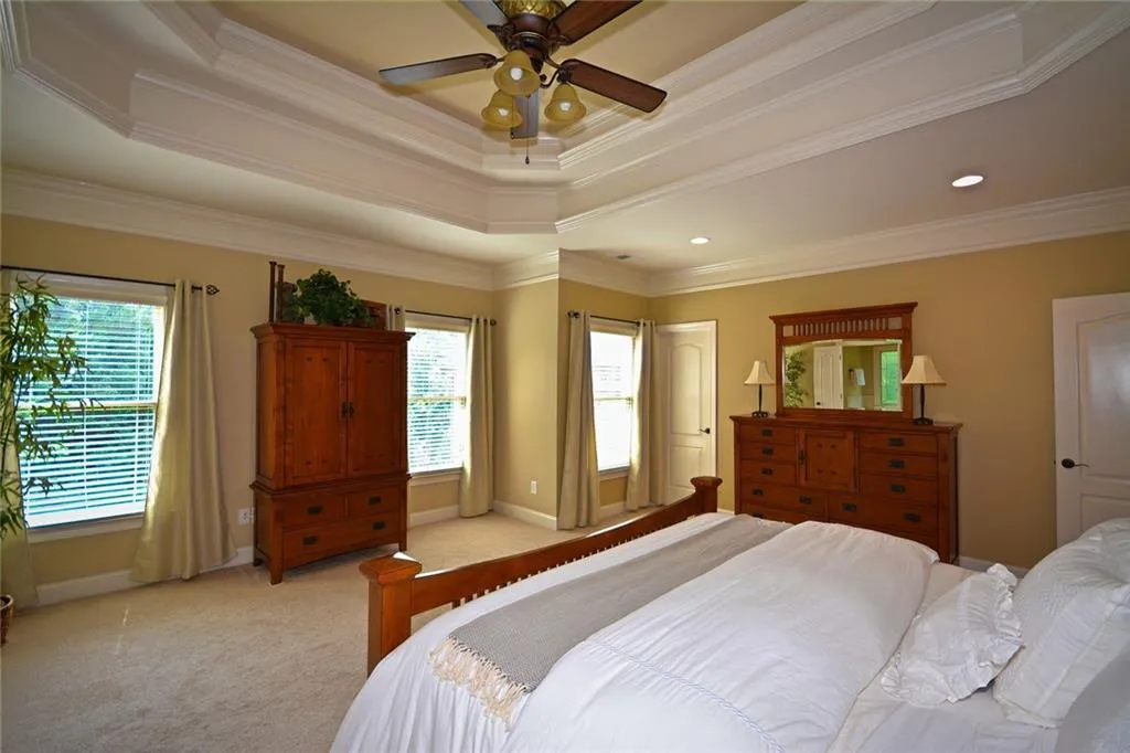 6308 Mount Vernon Oaks Drive, Atlanta, Georgia 30328, 5 Bedrooms Bedrooms, ,4 BathroomsBathrooms,Residential,Sold,6308 Mount Vernon Oaks Drive,5884809