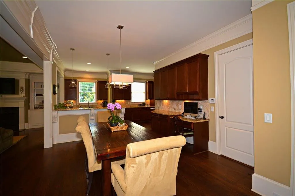 6308 Mount Vernon Oaks Drive, Atlanta, Georgia 30328, 5 Bedrooms Bedrooms, ,4 BathroomsBathrooms,Residential,Sold,6308 Mount Vernon Oaks Drive,5884809