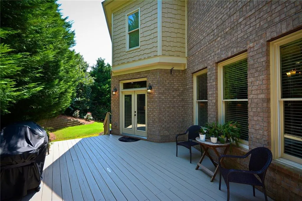 6308 Mount Vernon Oaks Drive, Atlanta, Georgia 30328, 5 Bedrooms Bedrooms, ,4 BathroomsBathrooms,Residential,Sold,6308 Mount Vernon Oaks Drive,5884809