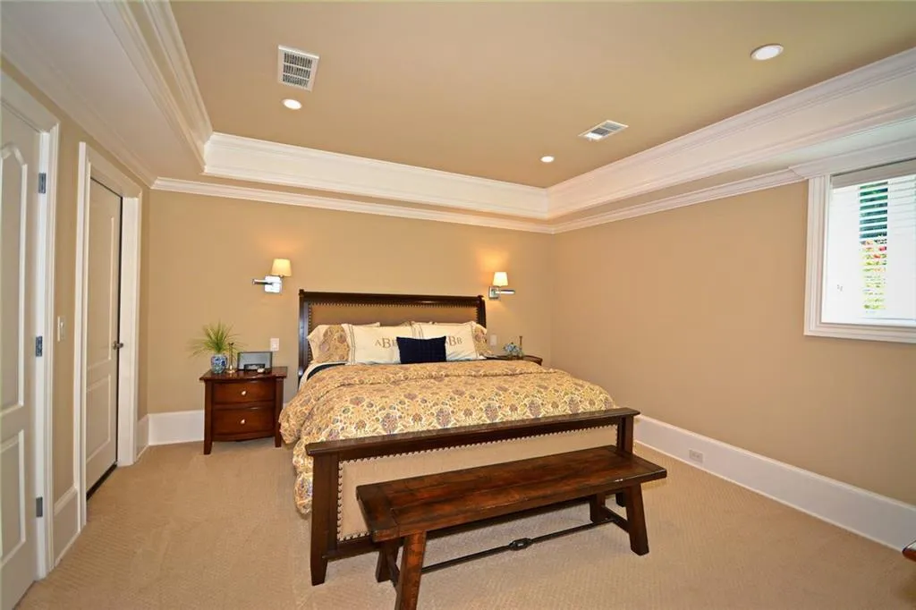 6308 Mount Vernon Oaks Drive, Atlanta, Georgia 30328, 5 Bedrooms Bedrooms, ,4 BathroomsBathrooms,Residential,Sold,6308 Mount Vernon Oaks Drive,5884809