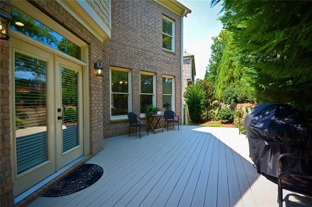 6308 Mount Vernon Oaks Drive, Atlanta, Georgia 30328, 5 Bedrooms Bedrooms, ,4 BathroomsBathrooms,Residential,Sold,6308 Mount Vernon Oaks Drive,5884809