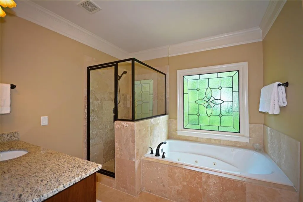 6308 Mount Vernon Oaks Drive, Atlanta, Georgia 30328, 5 Bedrooms Bedrooms, ,4 BathroomsBathrooms,Residential,Sold,6308 Mount Vernon Oaks Drive,5884809