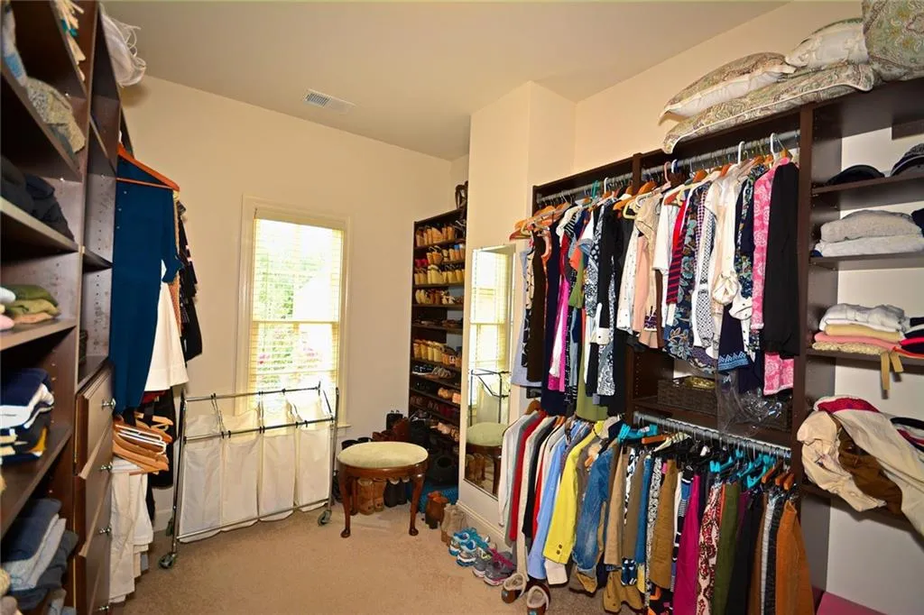 6308 Mount Vernon Oaks Drive, Atlanta, Georgia 30328, 5 Bedrooms Bedrooms, ,4 BathroomsBathrooms,Residential,Sold,6308 Mount Vernon Oaks Drive,5884809