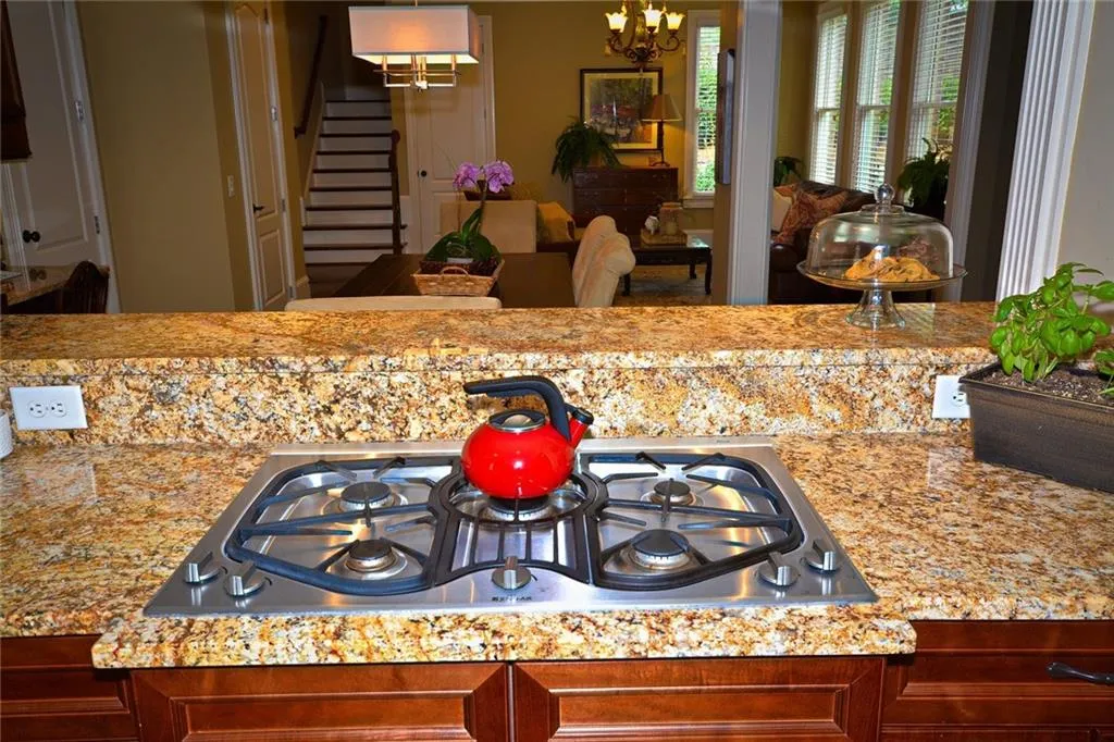 6308 Mount Vernon Oaks Drive, Atlanta, Georgia 30328, 5 Bedrooms Bedrooms, ,4 BathroomsBathrooms,Residential,Sold,6308 Mount Vernon Oaks Drive,5884809