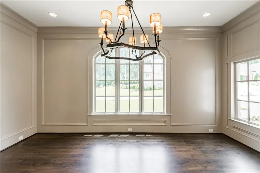 5340 Old Burdette Lane, Atlanta, Georgia 30327, 6 Bedrooms Bedrooms, ,7 BathroomsBathrooms,Residential,Sold,5340 Old Burdette Lane,5821937