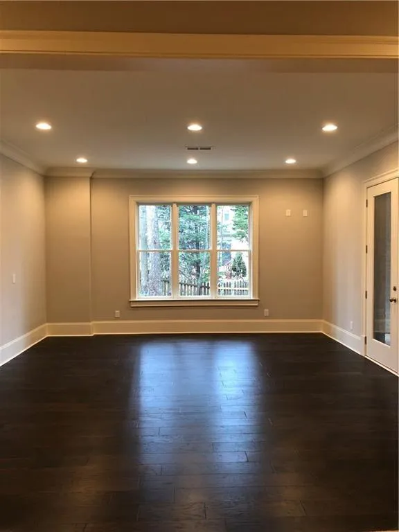 5340 Old Burdette Lane, Atlanta, Georgia 30327, 6 Bedrooms Bedrooms, ,7 BathroomsBathrooms,Residential,Sold,5340 Old Burdette Lane,5821937