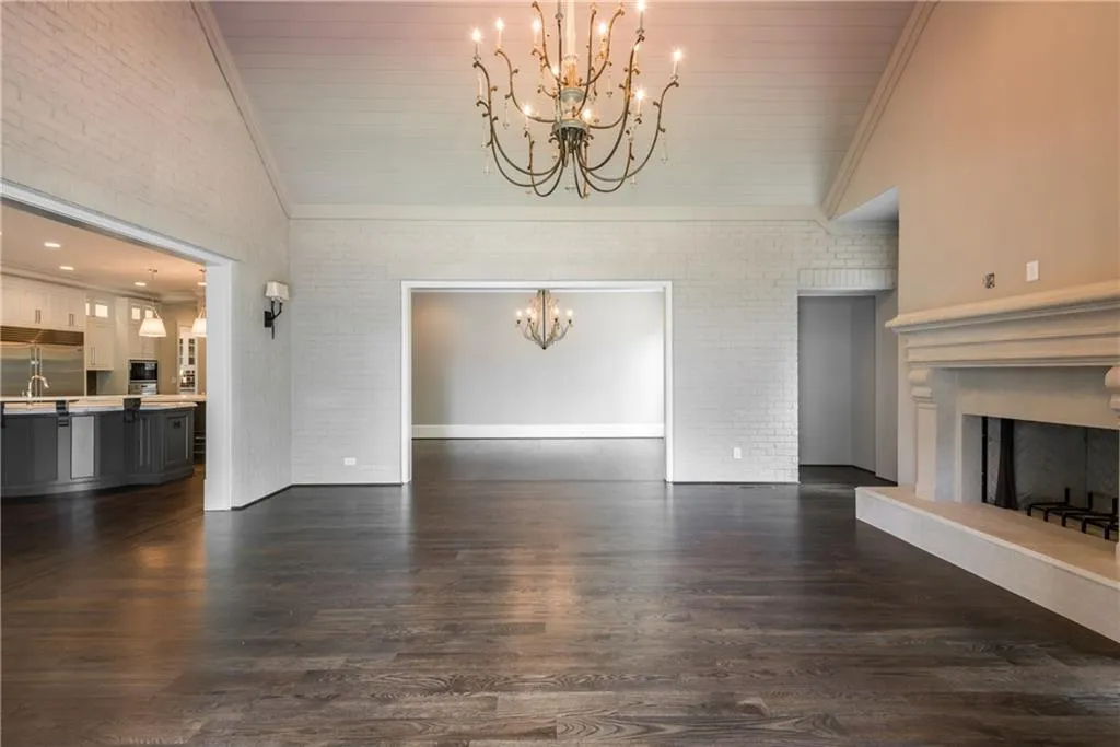 5340 Old Burdette Lane, Atlanta, Georgia 30327, 6 Bedrooms Bedrooms, ,7 BathroomsBathrooms,Residential,Sold,5340 Old Burdette Lane,5821937