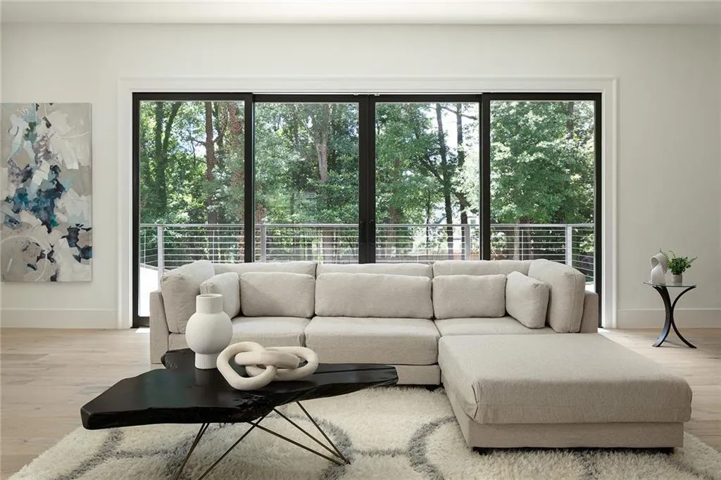 98 Johnson Ferry Road Nw, Sandy Springs, Georgia 30328, 8 Bedrooms Bedrooms, ,6 BathroomsBathrooms,Residential,Sold,98 Johnson Ferry Road Nw,7379025