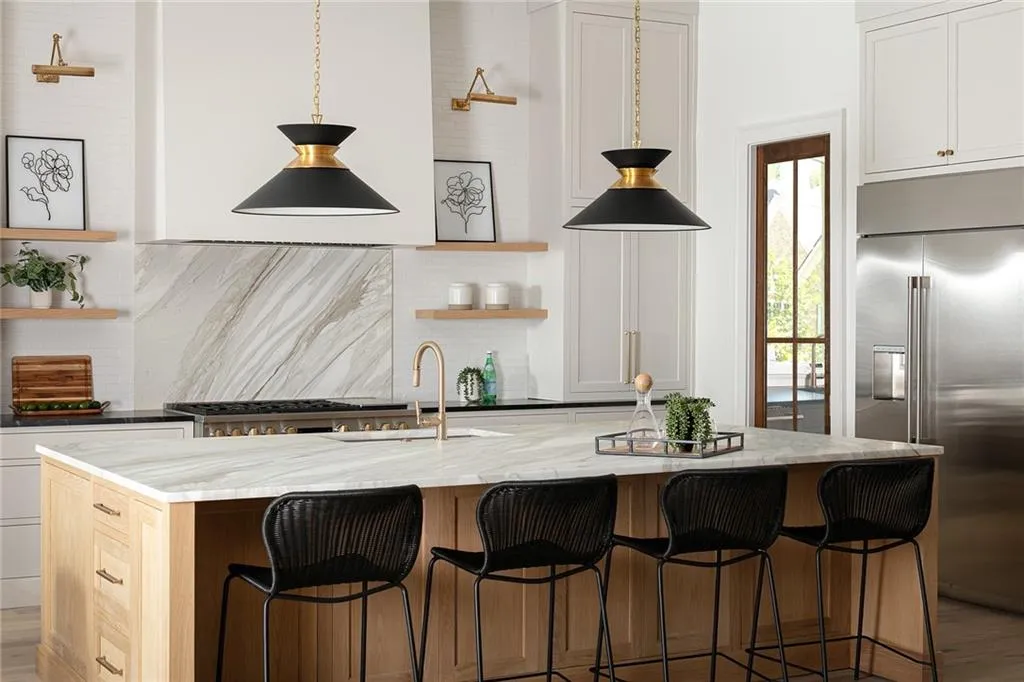 98 Johnson Ferry Road Nw, Sandy Springs, Georgia 30328, 8 Bedrooms Bedrooms, ,6 BathroomsBathrooms,Residential,Sold,98 Johnson Ferry Road Nw,7379025