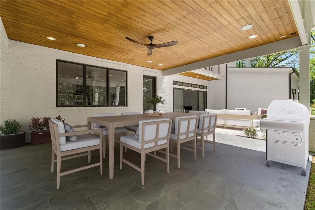 98 Johnson Ferry Road Nw, Sandy Springs, Georgia 30328, 8 Bedrooms Bedrooms, ,6 BathroomsBathrooms,Residential,Sold,98 Johnson Ferry Road Nw,7379025