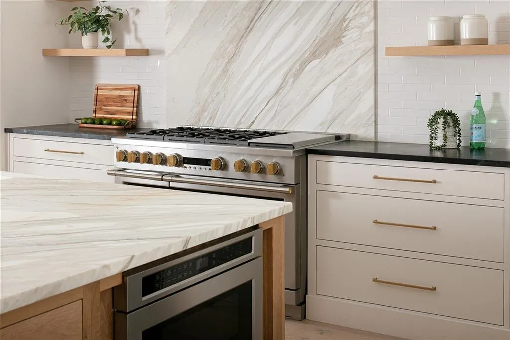 98 Johnson Ferry Road Nw, Sandy Springs, Georgia 30328, 8 Bedrooms Bedrooms, ,6 BathroomsBathrooms,Residential,Sold,98 Johnson Ferry Road Nw,7379025