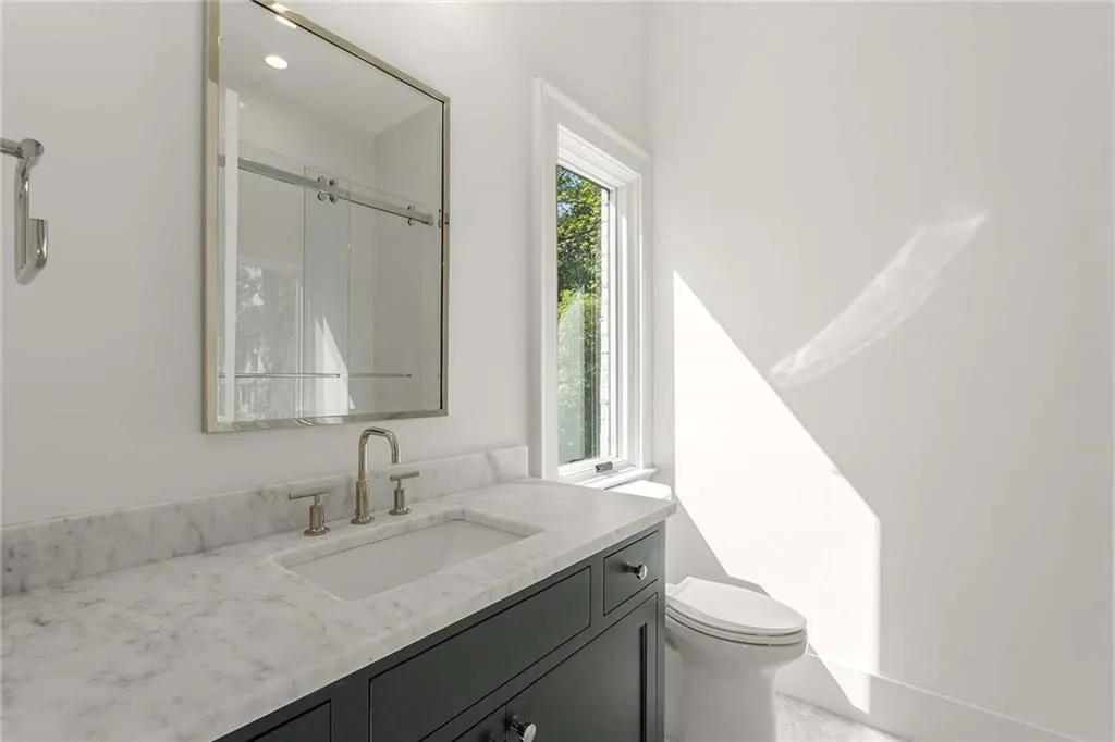 98 Johnson Ferry Road Nw, Sandy Springs, Georgia 30328, 8 Bedrooms Bedrooms, ,6 BathroomsBathrooms,Residential,Sold,98 Johnson Ferry Road Nw,7379025