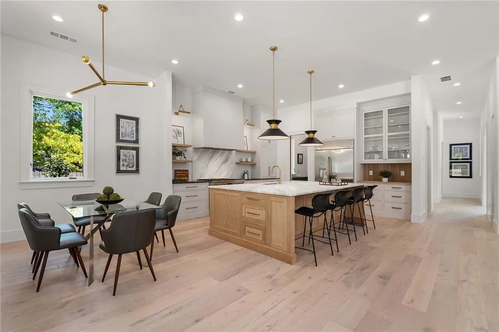 98 Johnson Ferry Road Nw, Sandy Springs, Georgia 30328, 8 Bedrooms Bedrooms, ,6 BathroomsBathrooms,Residential,Sold,98 Johnson Ferry Road Nw,7379025