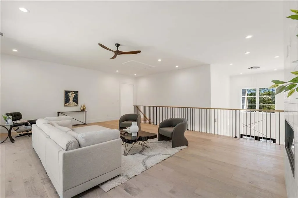 98 Johnson Ferry Road Nw, Sandy Springs, Georgia 30328, 8 Bedrooms Bedrooms, ,6 BathroomsBathrooms,Residential,Sold,98 Johnson Ferry Road Nw,7379025