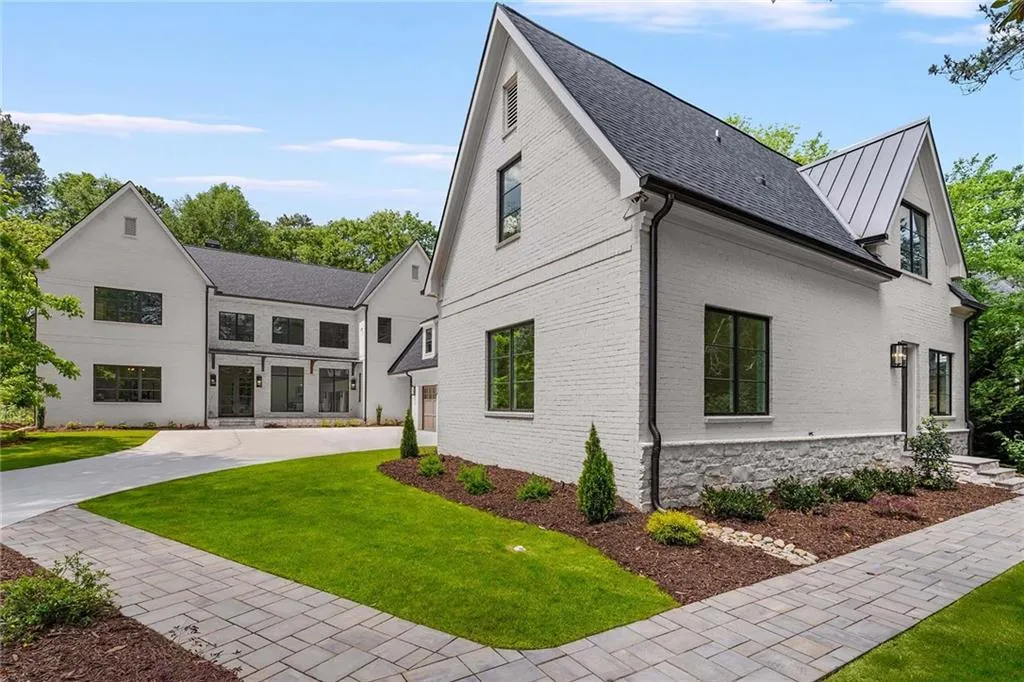 98 Johnson Ferry Road Nw, Sandy Springs, Georgia 30328, 8 Bedrooms Bedrooms, ,6 BathroomsBathrooms,Residential,Sold,98 Johnson Ferry Road Nw,7379025