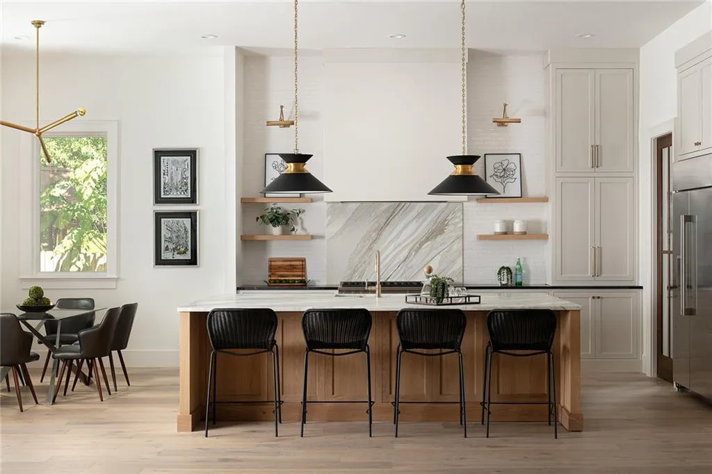 98 Johnson Ferry Road Nw, Sandy Springs, Georgia 30328, 8 Bedrooms Bedrooms, ,6 BathroomsBathrooms,Residential,Sold,98 Johnson Ferry Road Nw,7379025