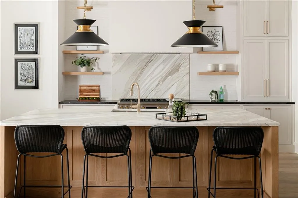 98 Johnson Ferry Road Nw, Sandy Springs, Georgia 30328, 8 Bedrooms Bedrooms, ,6 BathroomsBathrooms,Residential,Sold,98 Johnson Ferry Road Nw,7379025