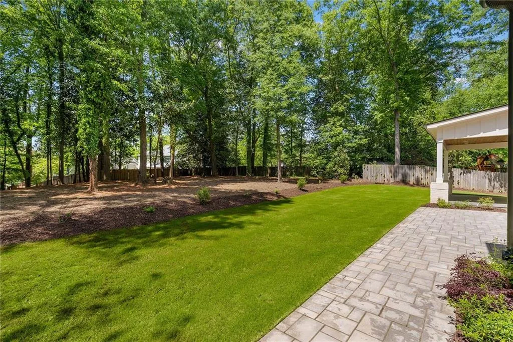 98 Johnson Ferry Road Nw, Sandy Springs, Georgia 30328, 8 Bedrooms Bedrooms, ,6 BathroomsBathrooms,Residential,Sold,98 Johnson Ferry Road Nw,7379025