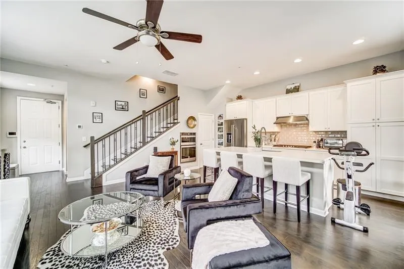 6448 Canopy Drive, Sandy Springs, Georgia 30328, 1 Bedroom Bedrooms, ,1 BathroomBathrooms,Residential,Sold,6448 Canopy Drive,6872690
