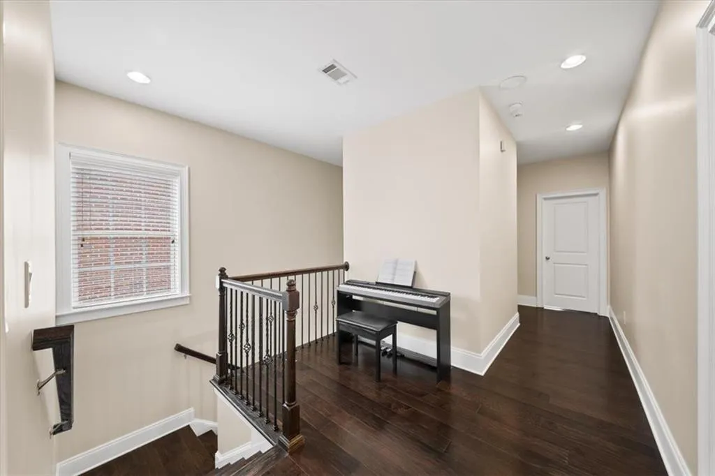3624 Brookleigh Lane Ne, Atlanta, Georgia 30319, 3 Bedrooms Bedrooms, ,3 BathroomsBathrooms,Residential,For Sale,3624 Brookleigh Lane Ne,7637999