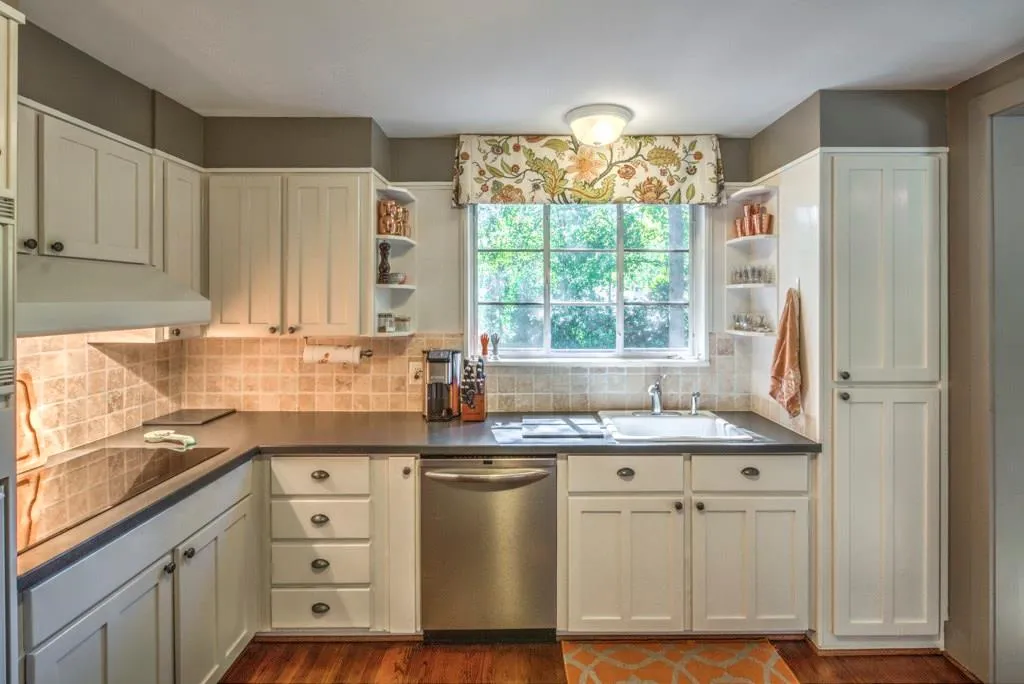 465 Pine Forest Road, Sandy Springs, Georgia 30342, 3 Bedrooms Bedrooms, ,2 BathroomsBathrooms,Residential,Sold,465 Pine Forest Road,5605576