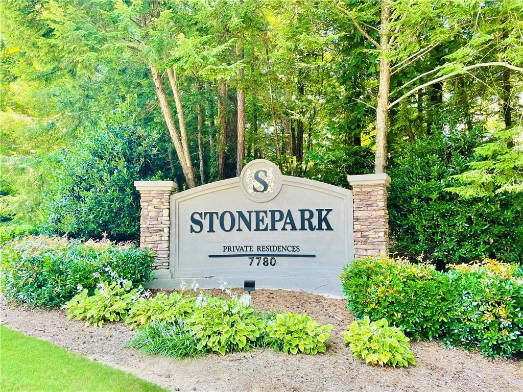 3001 Wingate Way, Sandy Springs, Georgia 30350, 1 Bedroom Bedrooms, ,1 BathroomBathrooms,Residential,Sold,3001 Wingate Way,6979101