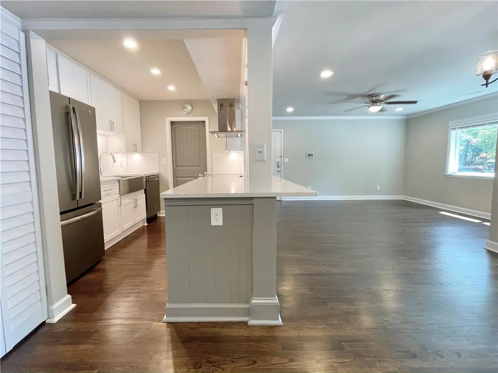 3001 Wingate Way, Sandy Springs, Georgia 30350, 1 Bedroom Bedrooms, ,1 BathroomBathrooms,Residential,Sold,3001 Wingate Way,6979101