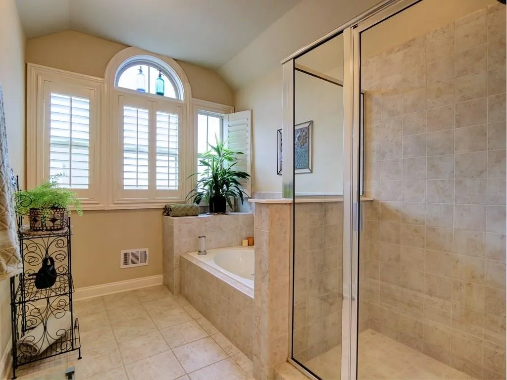 197 Le Gran Court Unit 40, Atlanta, Georgia 30328, 2 Bedrooms Bedrooms, ,2 BathroomsBathrooms,Residential,Sold,197 Le Gran Court Unit 40,5637454