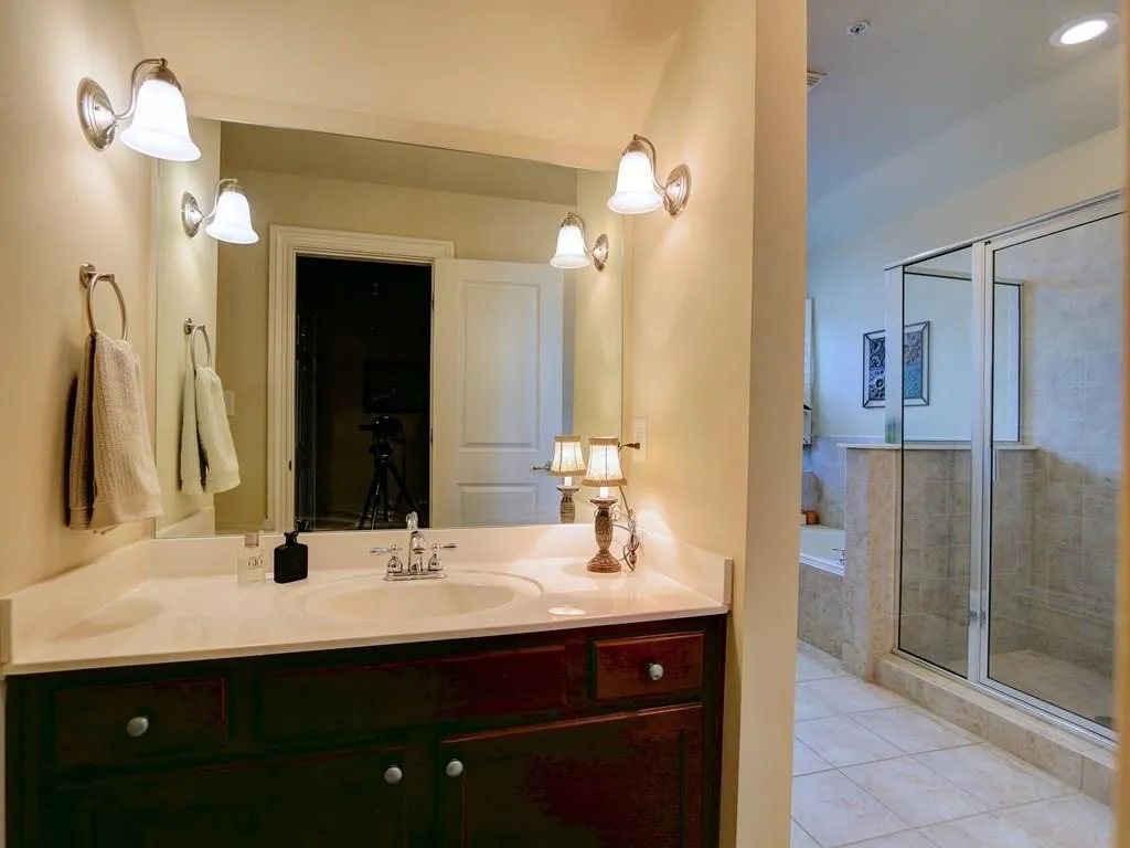 197 Le Gran Court Unit 40, Atlanta, Georgia 30328, 2 Bedrooms Bedrooms, ,2 BathroomsBathrooms,Residential,Sold,197 Le Gran Court Unit 40,5637454