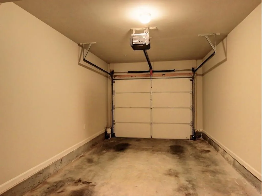 197 Le Gran Court Unit 40, Atlanta, Georgia 30328, 2 Bedrooms Bedrooms, ,2 BathroomsBathrooms,Residential,Sold,197 Le Gran Court Unit 40,5637454