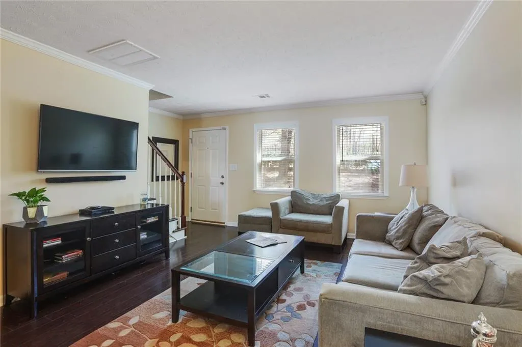 145 N River Drive Unit D, Sandy Springs, Georgia 30350, 2 Bedrooms Bedrooms, ,2 BathroomsBathrooms,Residential,Sold,145 N River Drive Unit D,6530792