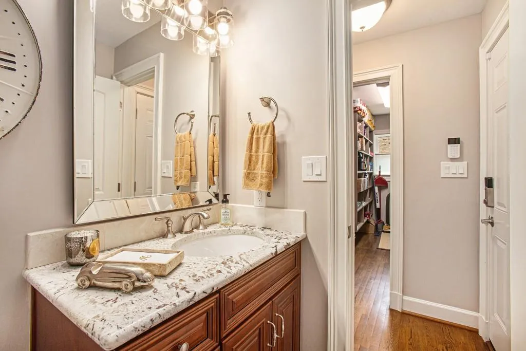 7265 Hunters Branch Drive, Sandy Springs, Georgia 30328, 3 Bedrooms Bedrooms, ,2 BathroomsBathrooms,Residential,Sold,7265 Hunters Branch Drive,7357201