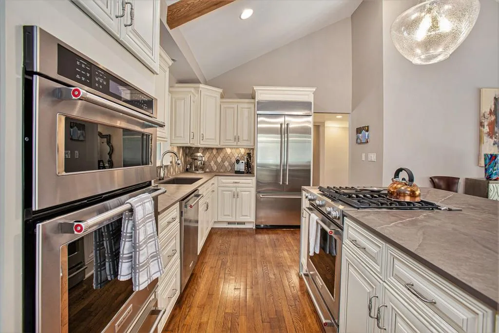 7265 Hunters Branch Drive, Sandy Springs, Georgia 30328, 3 Bedrooms Bedrooms, ,2 BathroomsBathrooms,Residential,Sold,7265 Hunters Branch Drive,7357201