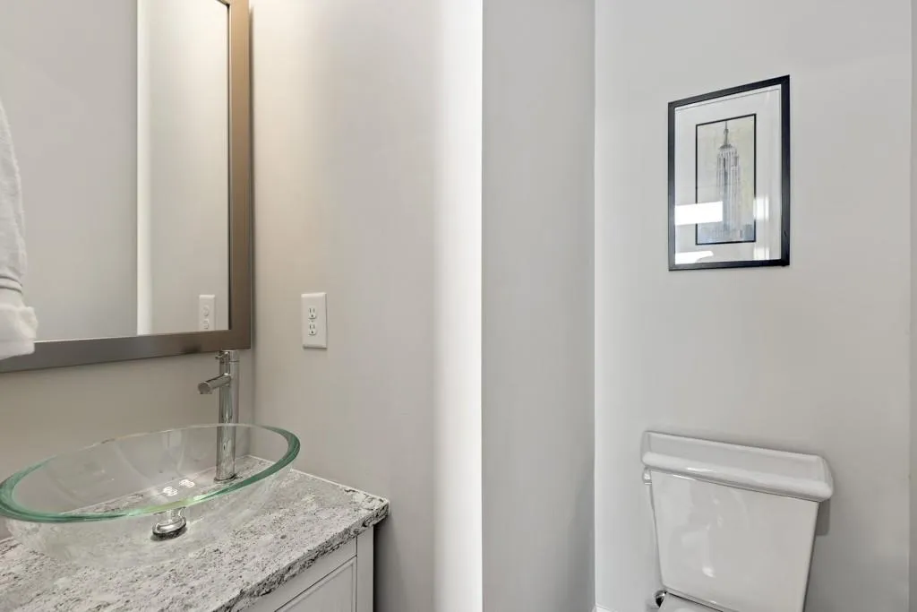 4202 Deming Circle, Atlanta, Georgia 30342, 3 Bedrooms Bedrooms, ,3 BathroomsBathrooms,Residential,Sold,4202 Deming Circle,6922904