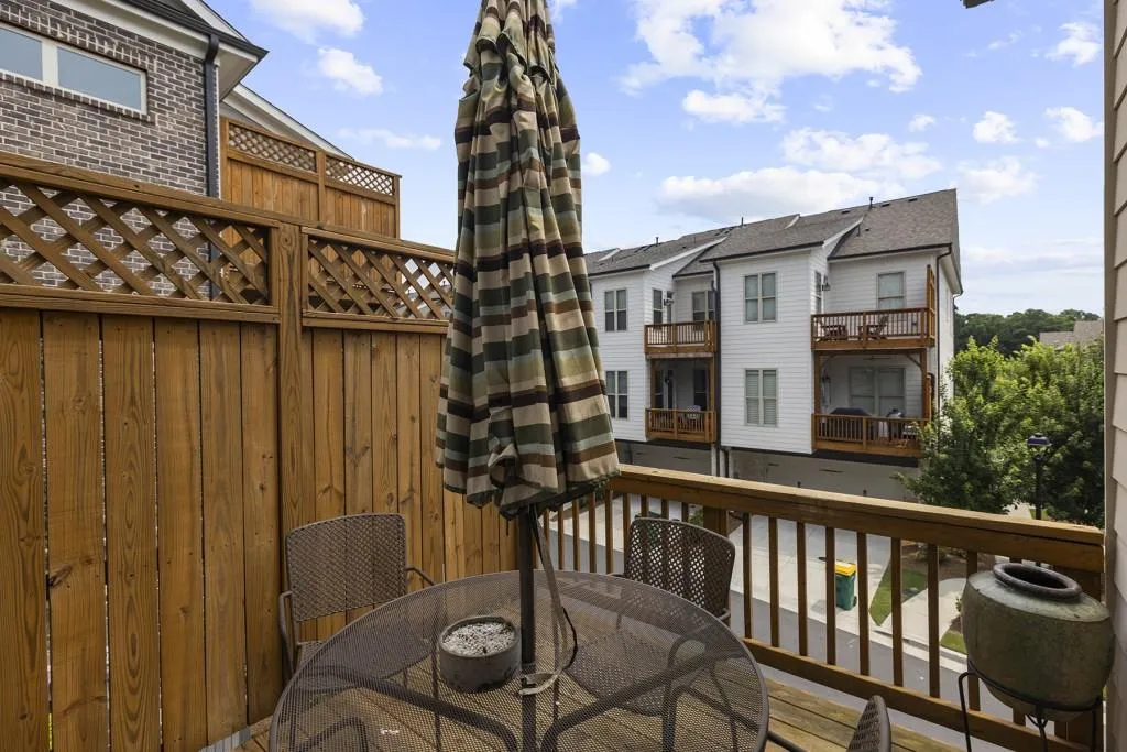 4202 Deming Circle, Atlanta, Georgia 30342, 3 Bedrooms Bedrooms, ,3 BathroomsBathrooms,Residential,Sold,4202 Deming Circle,6922904