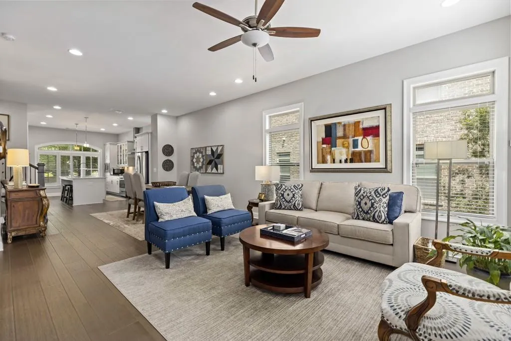 4202 Deming Circle, Atlanta, Georgia 30342, 3 Bedrooms Bedrooms, ,3 BathroomsBathrooms,Residential,Sold,4202 Deming Circle,6922904