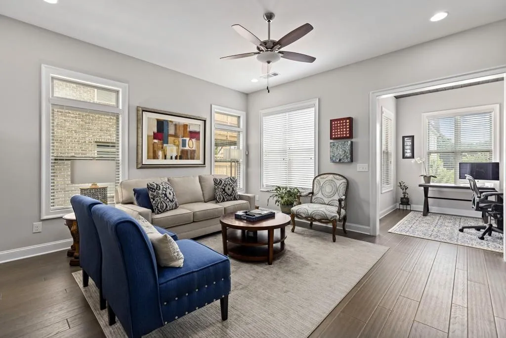 4202 Deming Circle, Atlanta, Georgia 30342, 3 Bedrooms Bedrooms, ,3 BathroomsBathrooms,Residential,Sold,4202 Deming Circle,6922904