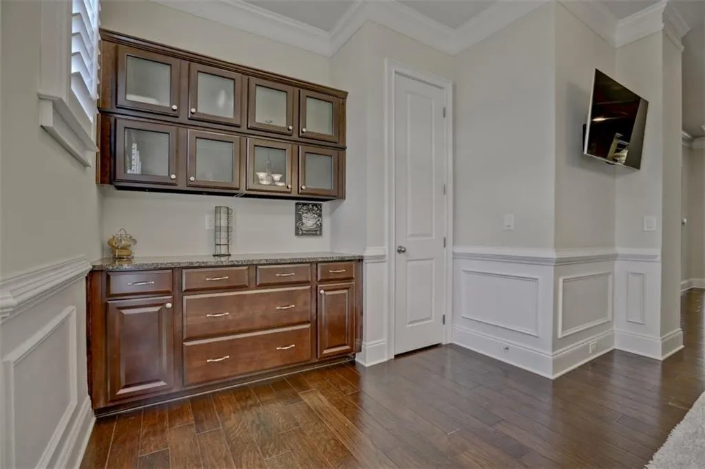 105 Alderwood Hill, Sandy Springs, Georgia 30328, 3 Bedrooms Bedrooms, ,3 BathroomsBathrooms,Residential,Sold,105 Alderwood Hill,5874760