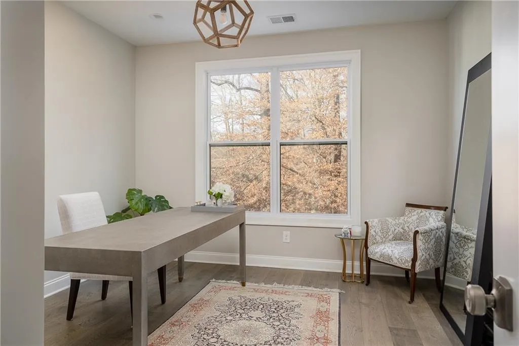 4534 Collins Avenue, Sandy Springs, Georgia 30342, 4 Bedrooms Bedrooms, ,4 BathroomsBathrooms,Residential,Sold,4534 Collins Avenue,6833802