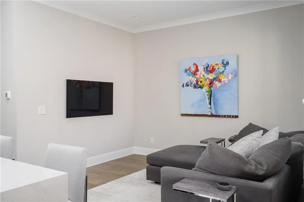 4534 Collins Avenue, Sandy Springs, Georgia 30342, 4 Bedrooms Bedrooms, ,4 BathroomsBathrooms,Residential,Sold,4534 Collins Avenue,6833802