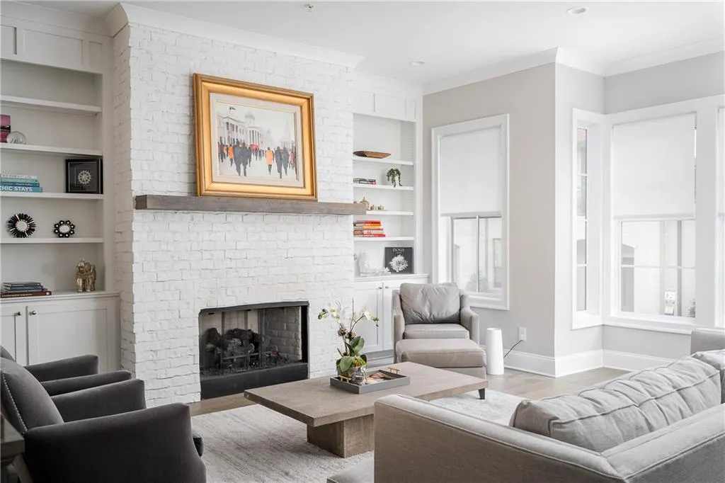 4534 Collins Avenue, Sandy Springs, Georgia 30342, 4 Bedrooms Bedrooms, ,4 BathroomsBathrooms,Residential,Sold,4534 Collins Avenue,6833802