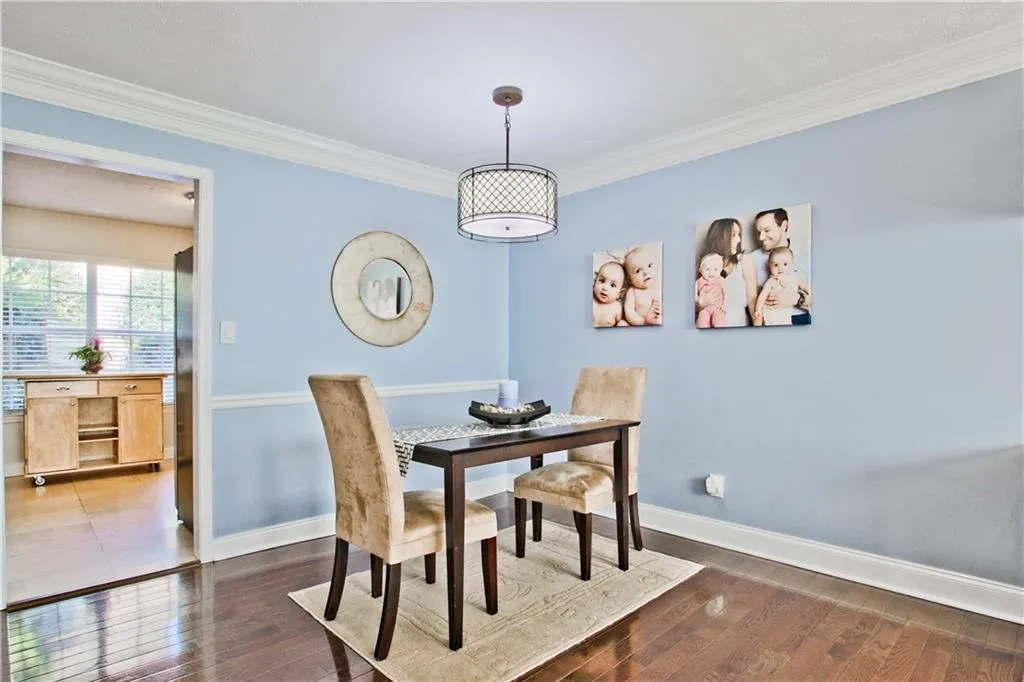 6980 Roswell Road Unit N1, Atlanta, Georgia 30328, 3 Bedrooms Bedrooms, ,2 BathroomsBathrooms,Residential,Sold,6980 Roswell Road Unit N1,6116297