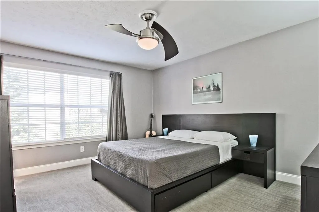 6980 Roswell Road Unit N1, Atlanta, Georgia 30328, 3 Bedrooms Bedrooms, ,2 BathroomsBathrooms,Residential,Sold,6980 Roswell Road Unit N1,6116297